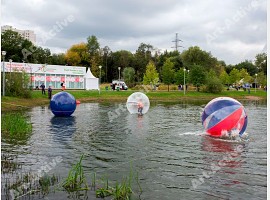 мячи для водных развлечений